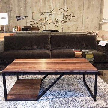 Modern Industrial Coffee Table, Natural Wood Top with Black Metal Frame, 120x60x40 cm, Built-in Storage Shelf